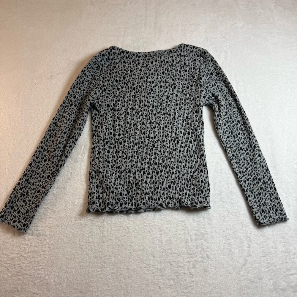 Old Navy Black and Gray Leopard Patterned Sweater